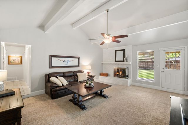 1520 Timbercreek Road, Benbrook, TX 76126