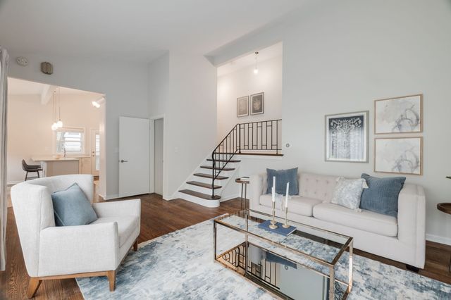 239 Kilpatrick Avenue, Wilmette, IL 60091
