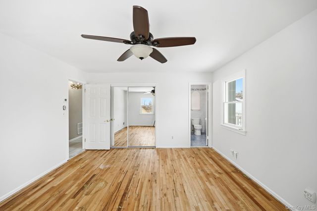 40 Pittsford Way, Nanuet, NY 10954