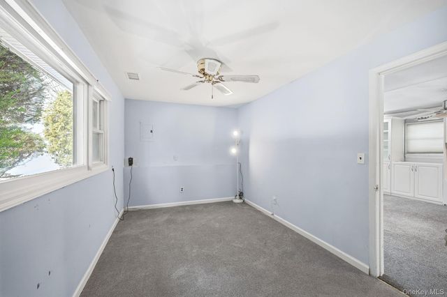 40 Pittsford Way, Nanuet, NY 10954