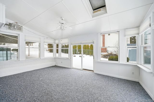 40 Pittsford Way, Nanuet, NY 10954