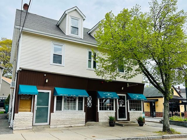 56-58 Lexington St 56, Newton, MA 02465
