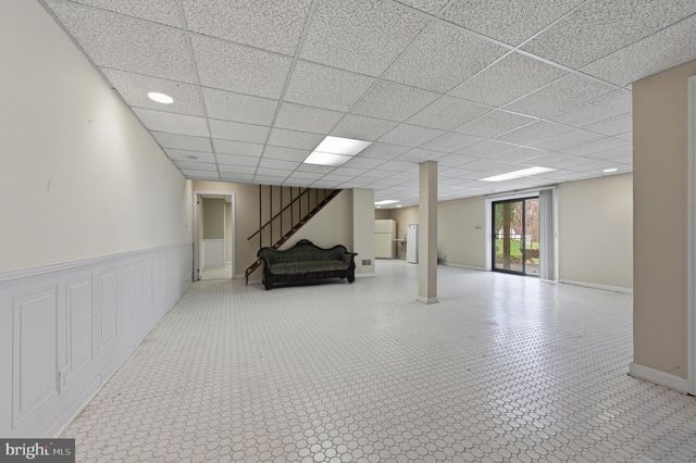 24 HAILEYS TRL, Newark, DE 19711