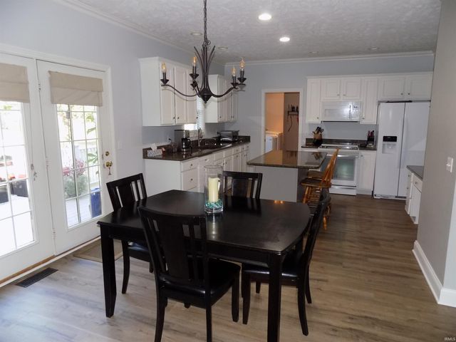 3044 Birdie Circle, Evansville, IN 47725