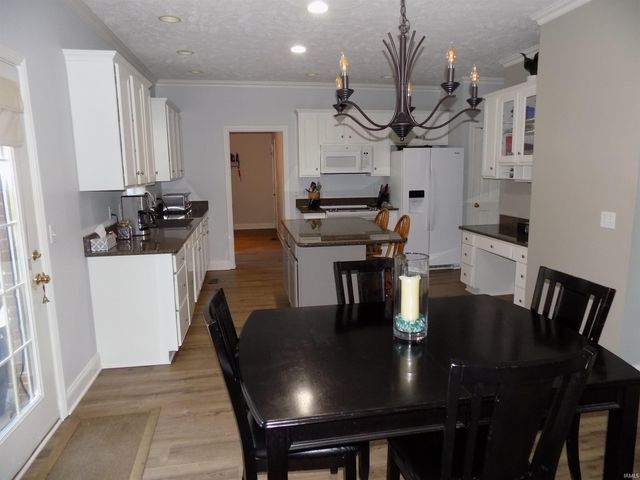3044 Birdie Circle, Evansville, IN 47725
