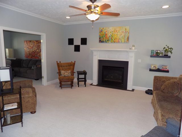 3044 Birdie Circle, Evansville, IN 47725