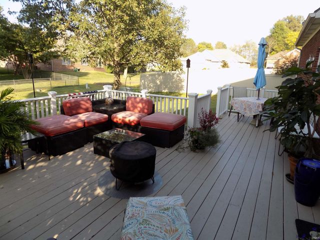 3044 Birdie Circle, Evansville, IN 47725