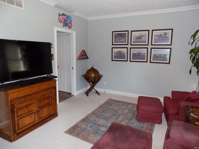 3044 Birdie Circle, Evansville, IN 47725