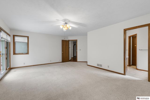 21616 Deer Haven Trail, Eagle, NE 68347