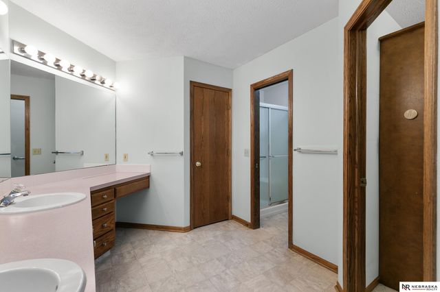 21616 Deer Haven Trail, Eagle, NE 68347