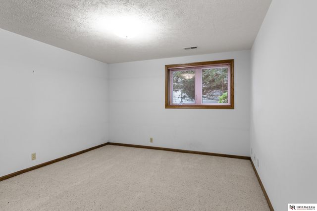 21616 Deer Haven Trail, Eagle, NE 68347