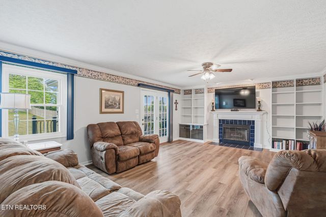 7030 Westerly Winds Rd, Knoxville, TN 37931