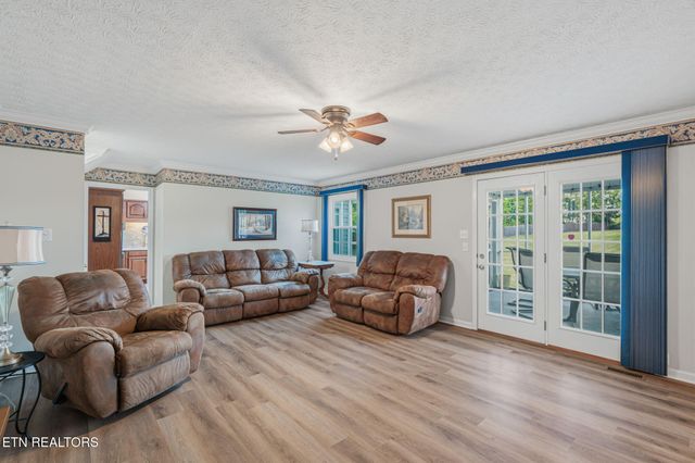 7030 Westerly Winds Rd, Knoxville, TN 37931