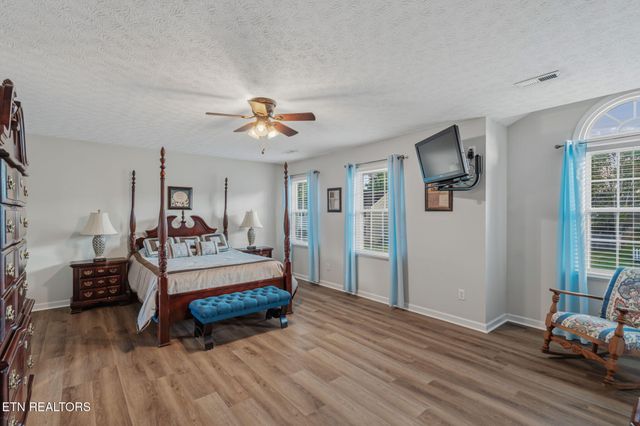 7030 Westerly Winds Rd, Knoxville, TN 37931