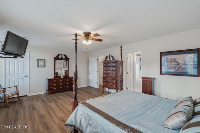 7030 Westerly Winds Rd, Knoxville, TN 37931