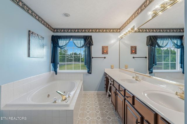7030 Westerly Winds Rd, Knoxville, TN 37931