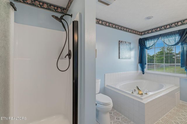7030 Westerly Winds Rd, Knoxville, TN 37931