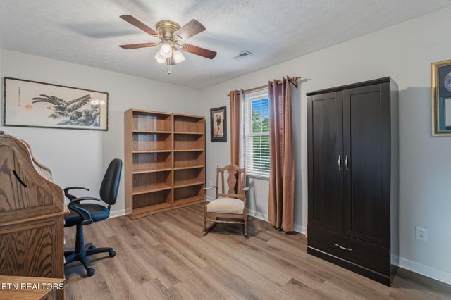 7030 Westerly Winds Rd, Knoxville, TN 37931