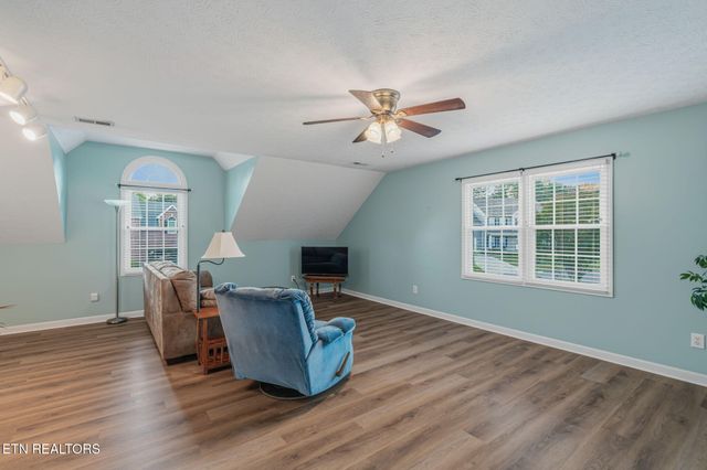 7030 Westerly Winds Rd, Knoxville, TN 37931