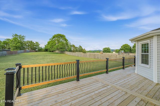7030 Westerly Winds Rd, Knoxville, TN 37931