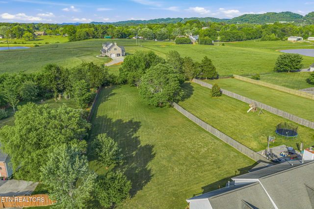 7030 Westerly Winds Rd, Knoxville, TN 37931