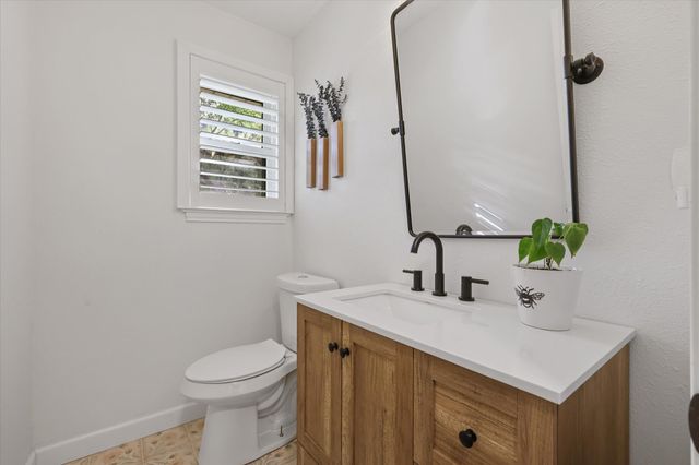 2100 Fairfax Road, Denton, TX 76205