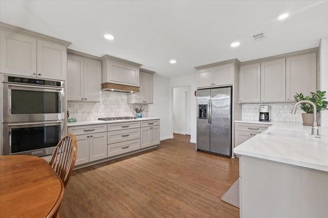 2100 Fairfax Road, Denton, TX 76205