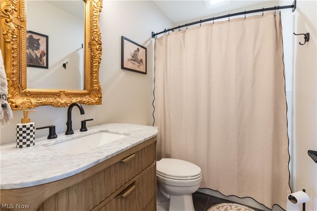 782 Radcliffe Pass, Columbiana, OH 44408