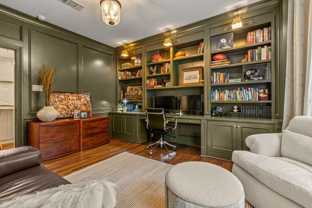 3913 Hamilton Avenue, Fort Worth, TX 76107