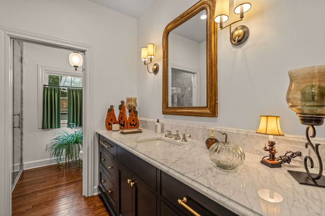 3913 Hamilton Avenue, Fort Worth, TX 76107