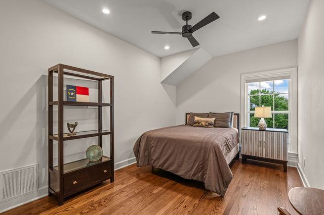 3913 Hamilton Avenue, Fort Worth, TX 76107