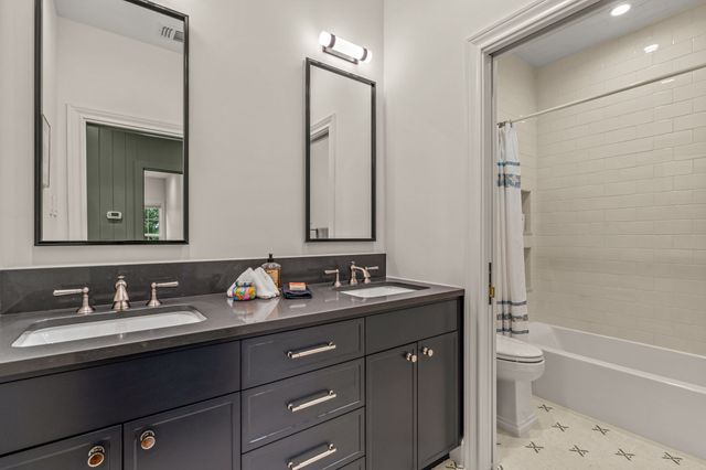 3913 Hamilton Avenue, Fort Worth, TX 76107