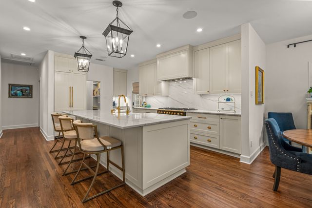 3913 Hamilton Avenue, Fort Worth, TX 76107