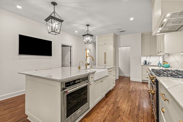 3913 Hamilton Avenue, Fort Worth, TX 76107