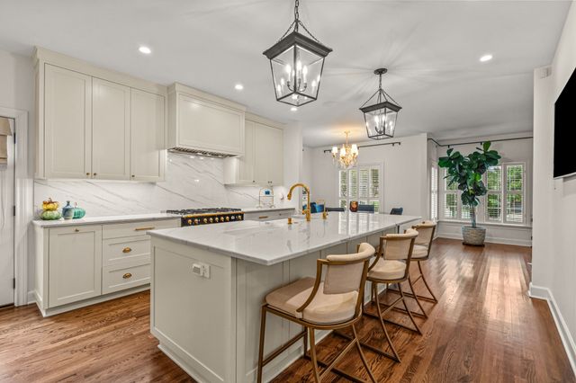 3913 Hamilton Avenue, Fort Worth, TX 76107
