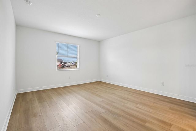 8225 SEAFLOWER PARKWAY, Bradenton, FL 34210