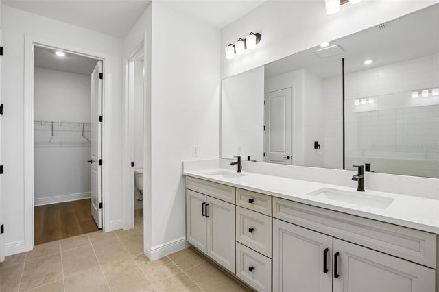 8225 SEAFLOWER PARKWAY, Bradenton, FL 34210