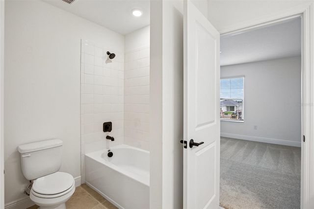 8225 SEAFLOWER PARKWAY, Bradenton, FL 34210