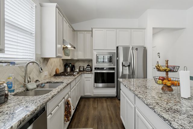 7503 COVE WAY, San Antonio, TX 78250