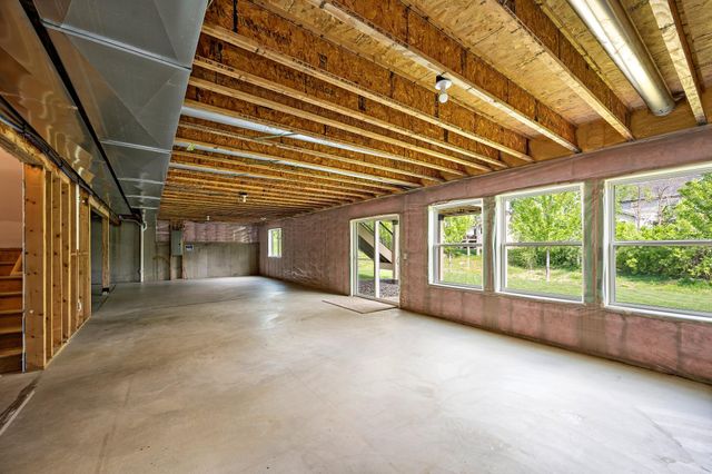 9856 7th Street N, Lake Elmo, MN 55042