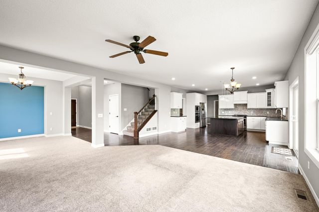 9856 7th Street N, Lake Elmo, MN 55042
