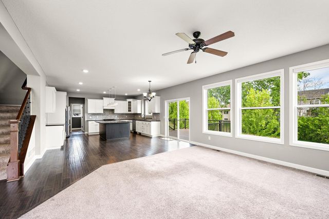 9856 7th Street N, Lake Elmo, MN 55042
