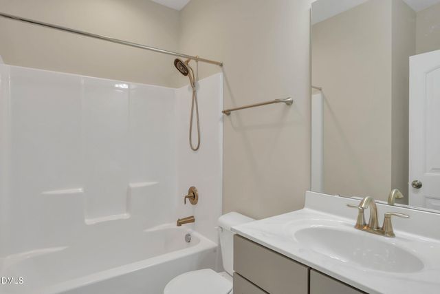 1528 Mallard Trace Drive, Wendell, NC 27591