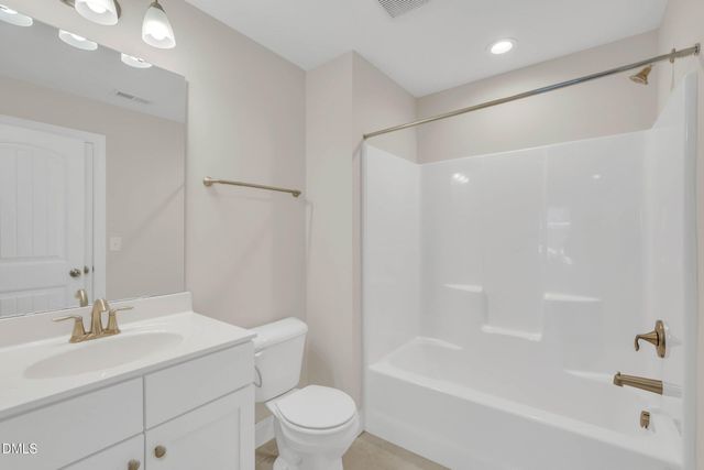 1528 Mallard Trace Drive, Wendell, NC 27591