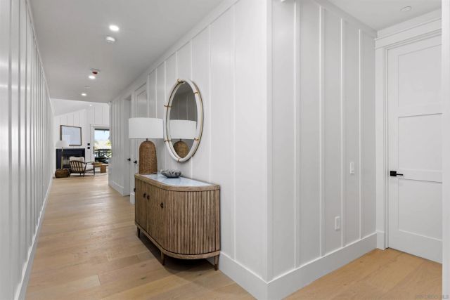 747 Orange Ave 301, Coronado, CA 92118