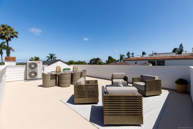 747 Orange Ave 301, Coronado, CA 92118