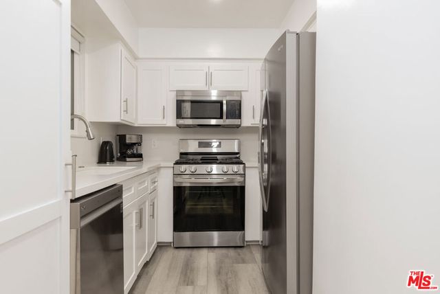 8911 Cynthia Street 10, West Hollywood, CA 90069