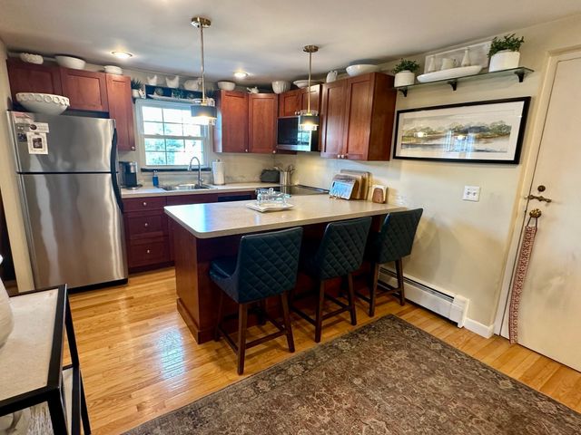 31 Pond Street 23, Waltham, MA 02451