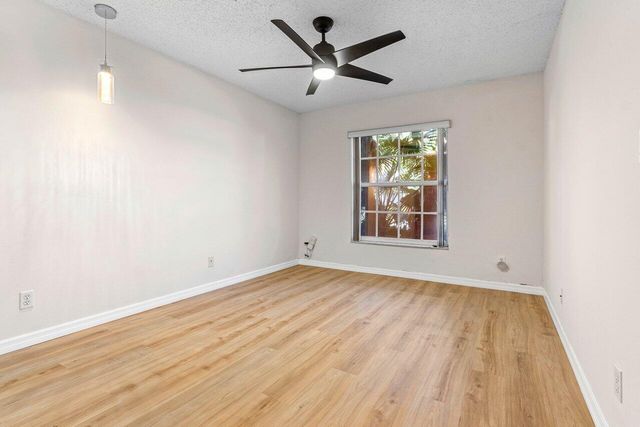 8451 Logia Circle, Boynton Beach, FL 33472