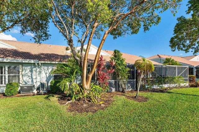 8451 Logia Circle, Boynton Beach, FL 33472